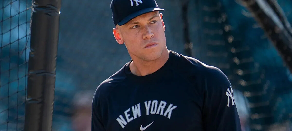 Aaron Judge leaves Yankees' game early due to new injury issue
