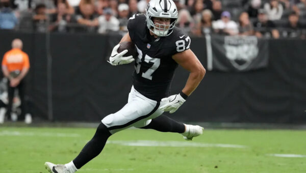 Why Michael Mayer extension shouldn't worry Brock Bowers fantasy football managers