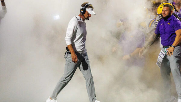 Social media reacts to Clemson’s wild blowout loss against LSU