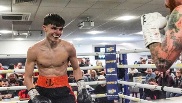 Pro boxer, 20, opens up about his dad's impact