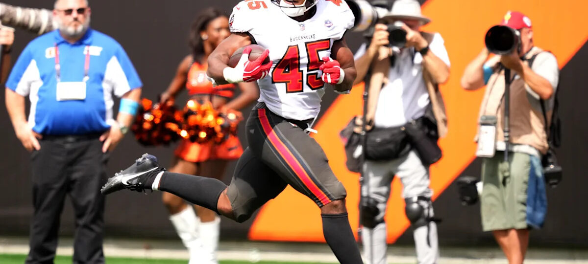 Josiah Trotter, Jeremiah Trotter's son, has sack, pick 6 in his NFL debut