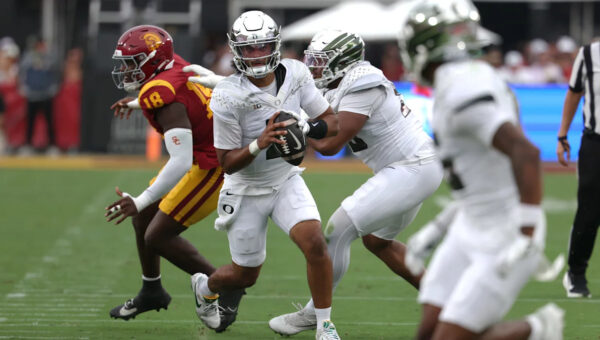 Oregon Ducks react to loss of QB Dante Moore vs. USC
