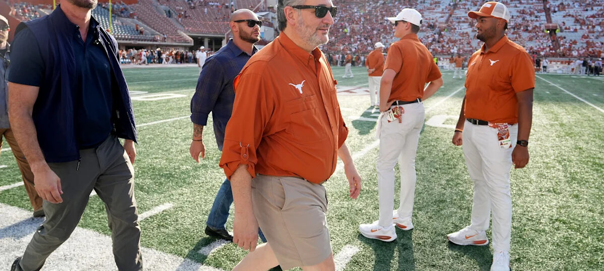 Matthew McConaughey, Glen Powell and more celebrities at Ohio State-Texas game