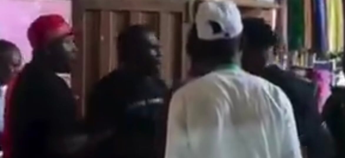 Man confronts Abuja trader over alleged sexual comments about minor