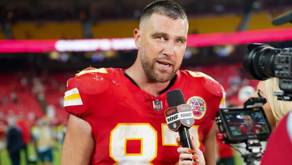 Troy Aikman ‘can’t imagine’ Travis Kelce won’t pursue TV career