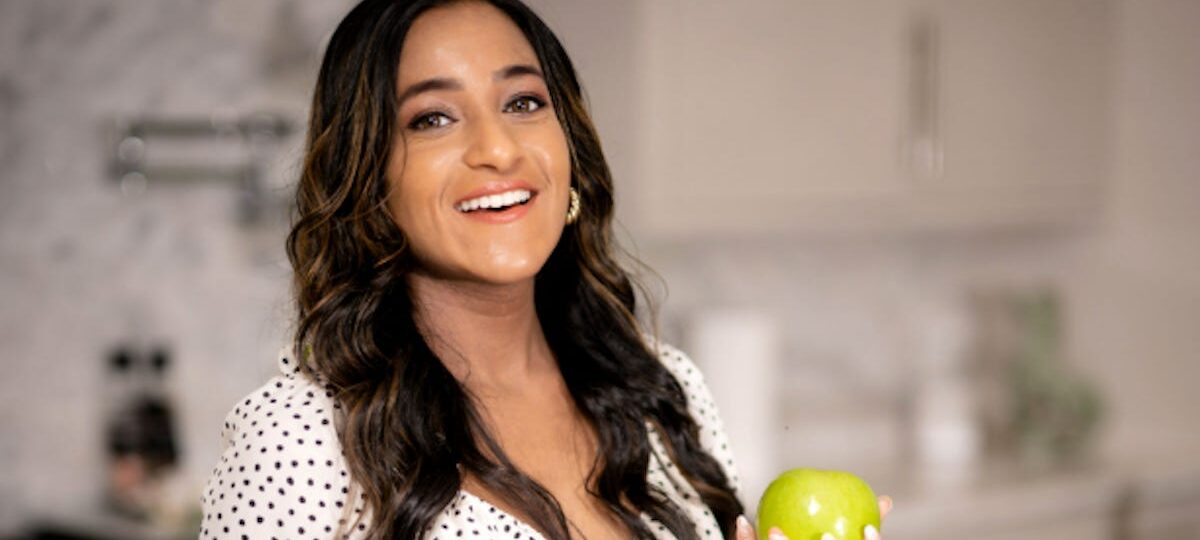 A dietitian with eczema shares the 3 simple ways she lowers inflammation for clearer skin — without restrictive eating
