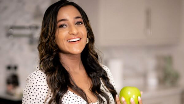 A dietitian with eczema shares the 3 simple ways she lowers inflammation for clearer skin — without restrictive eating