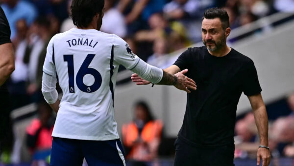 Under pressure, Tottenham boss lays into his team