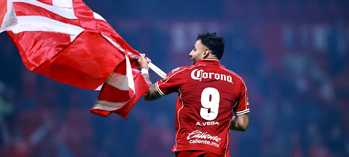 Toluca wins Leagues Cup with Vega, Helinho scoring to beat Monterrey