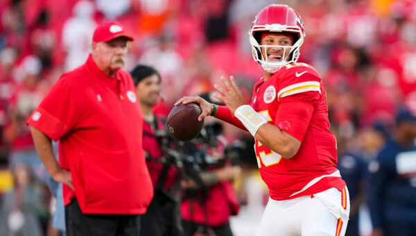 Chiefs-Dolphins weather: Is powerful nor’easter affecting Miami today?