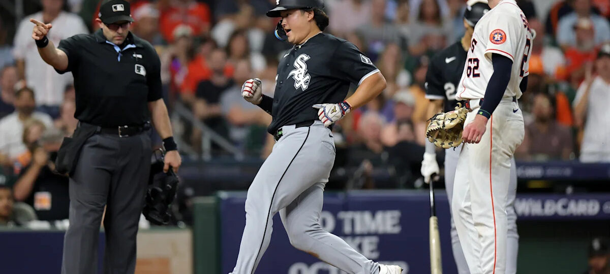Astros players express anger after fans boo team during wild-card loss to White Sox: 'We want their support.'
