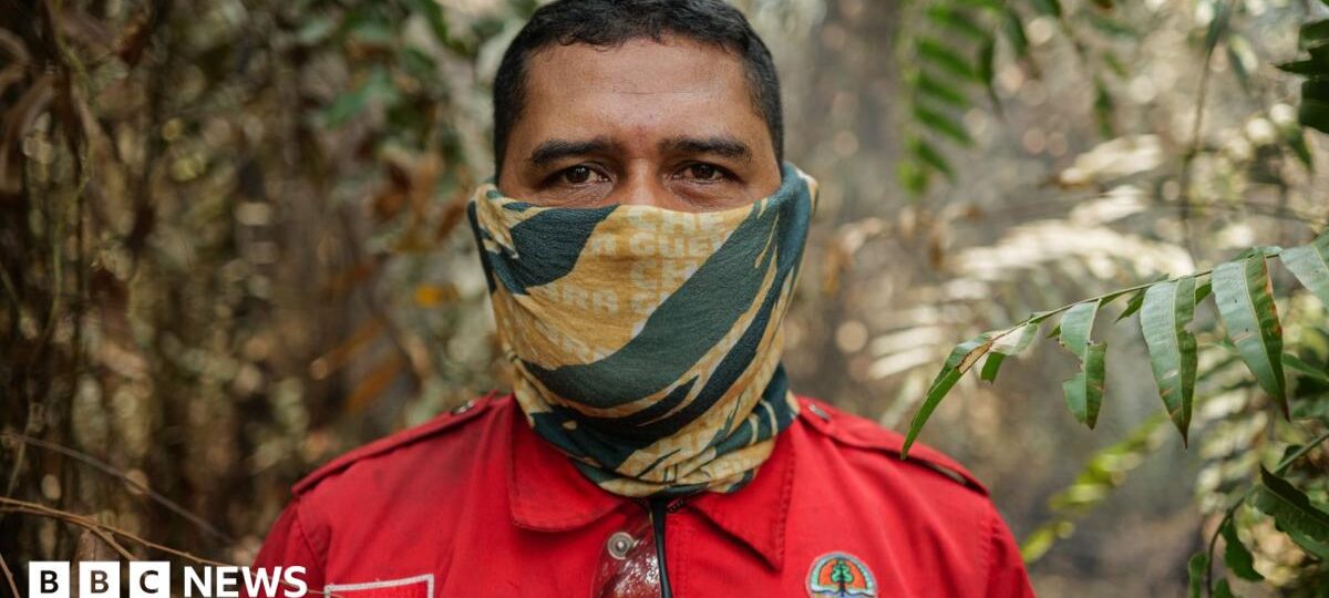 The volunteers risking their lives to defuse Indonesia's wildfire 'carbon bombs'