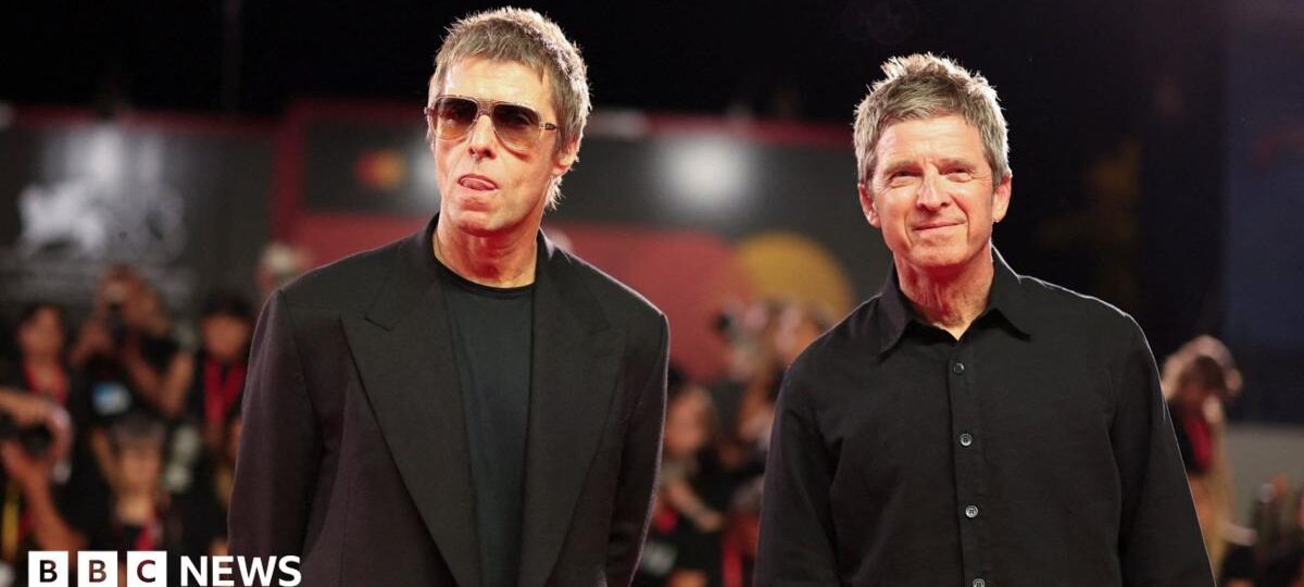Oasis take legal action to stop sale of unheard tapes