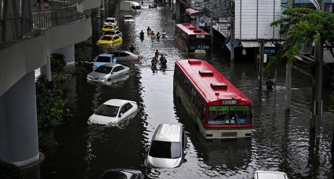Bangkok Floods Force Thousands Into Shelters After Days Of Rain