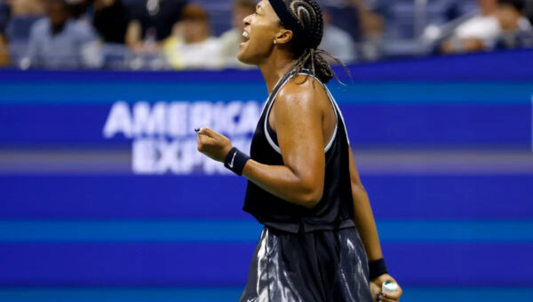 US Open: Naomi Osaka survives early scare, beats Anastasia Zakharova in straight sets to kick off run in New York