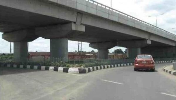 Plan your movement – Lagos govt alerts motorists as FG shuts down popular bridge