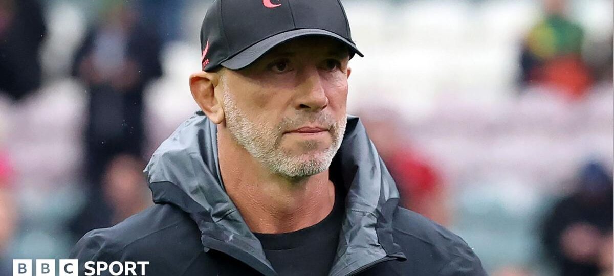 Saracens boss Venter skips more media duties