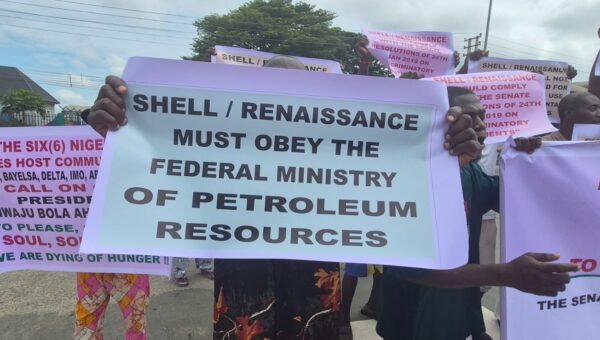 Niger Delta: Tension as over 100 oil producing communities protest non-payment of entitlements