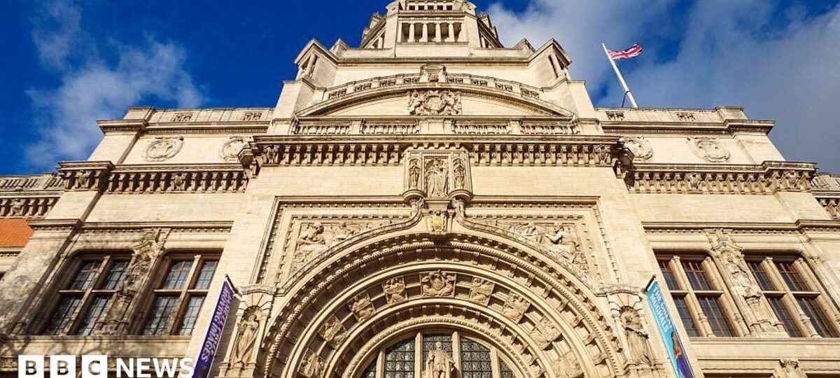 V&A workers to strike over pay and conditions