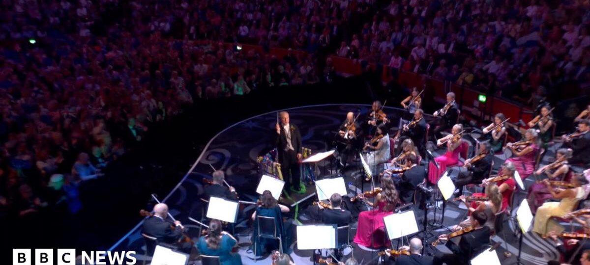 Watch: Fantasia on British Sea-Songs at the Last Night of the Proms