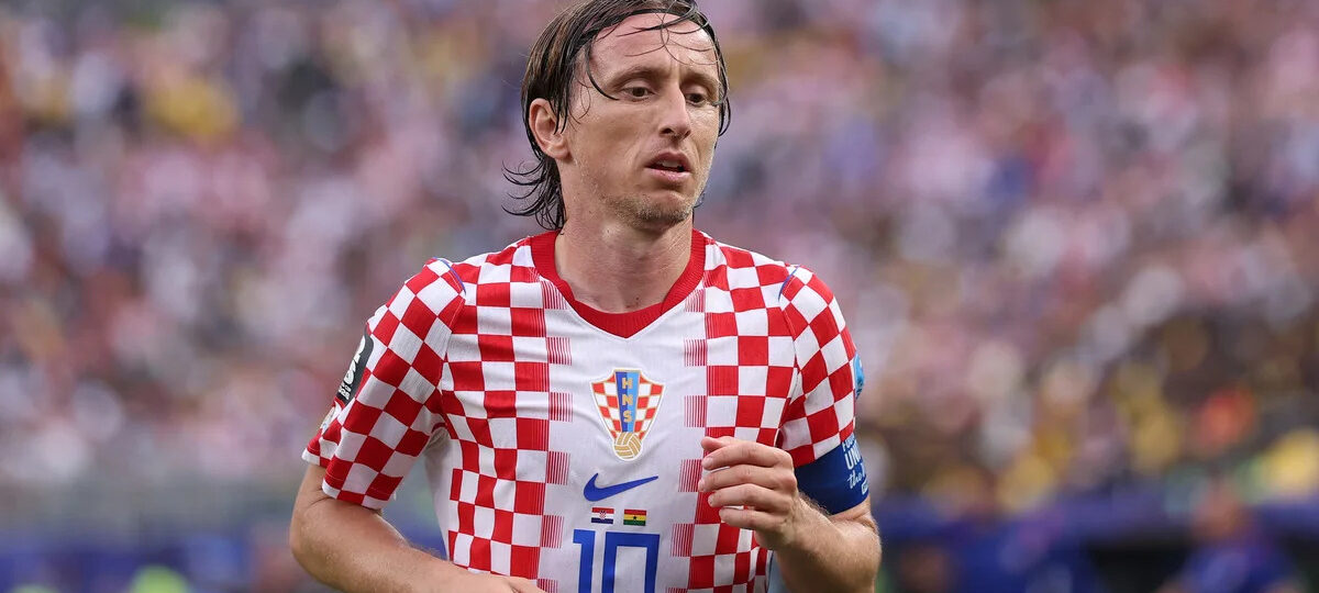 Official: Modric decides to continue playing with Croatia national team at 41