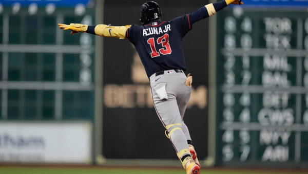 Atlanta Braves clinch 8th playoff berth in 9 years with victory over Astros