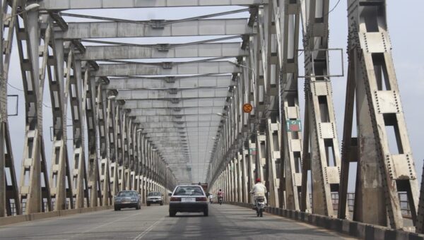 First Niger Bridge shut for emergency repairs