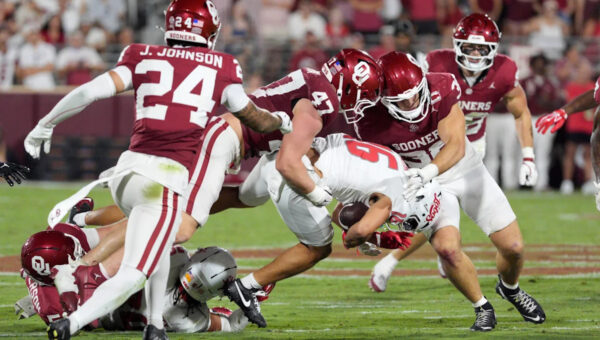Oklahoma Sooners continue slide in US LBM Coaches Poll