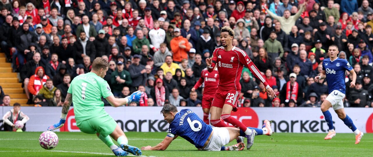 Liverpool eye surprise move for 23-G/A Bundesliga ace on deadline day