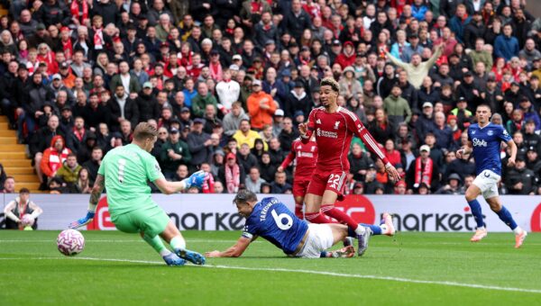Liverpool eye surprise move for 23-G/A Bundesliga ace on deadline day