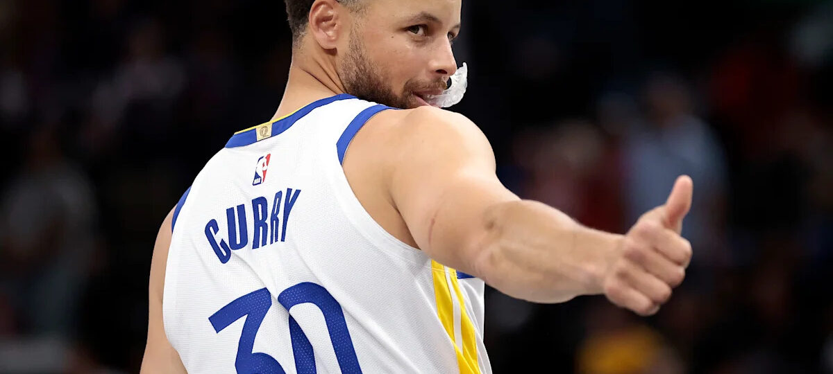 Stephen Curry reportedly agrees to stay in Golden State on 2-year, $116 million extension