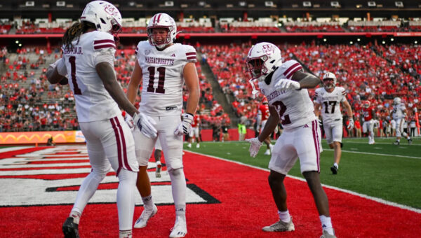After a winless 2025, UMass beats a power conference foe for the first time as a 29.5-point underdog against Rutgers