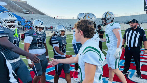 Byrd’s Maxie sets record to lead this week's football roundups