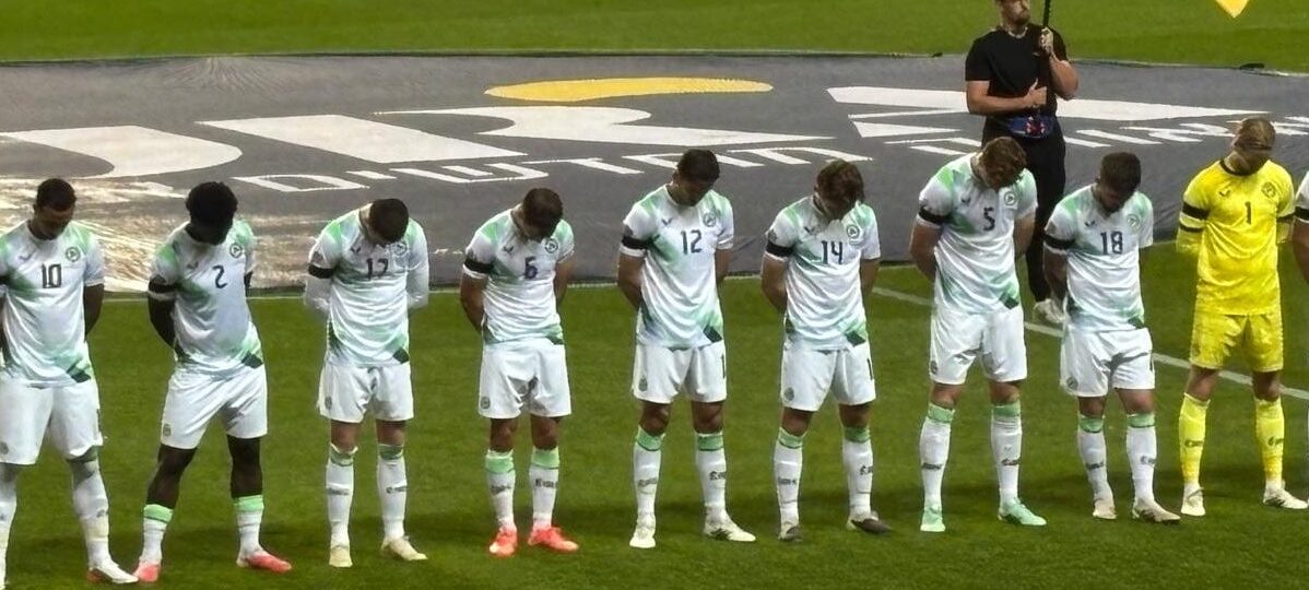 Ireland players refuse handshakes with Israel, bow heads during anthem