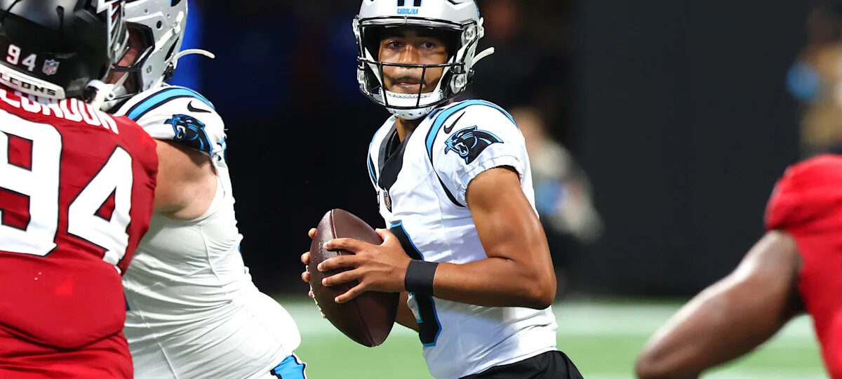 Carolina Panthers win first game as favorite in nearly 5 years with rout of Atlanta Falcons