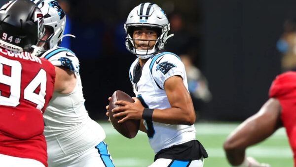 Carolina Panthers win first game as favorite in nearly 5 years with rout of Atlanta Falcons