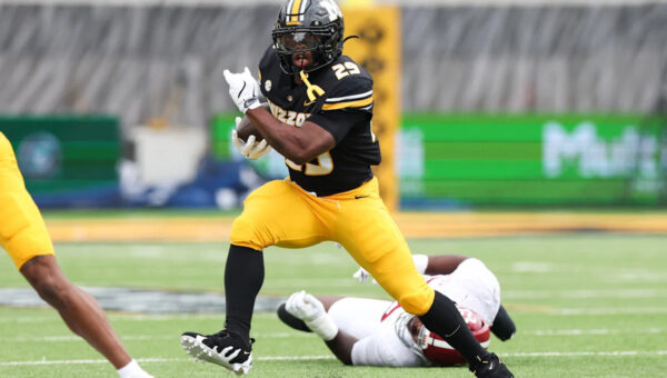 ‘You can’t rush it’: Eli Drinkwitz gives Ahmad Hardy injury update in podcast appearance