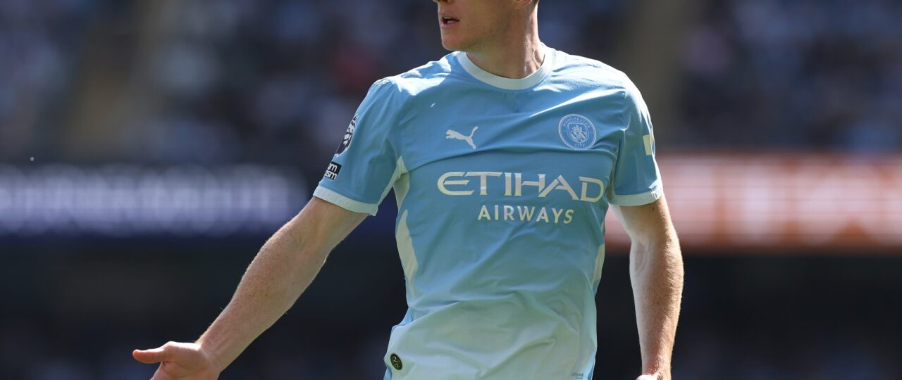 “Very smart” Man City midfielder matches three year old Rodri record and get praise from Lampard