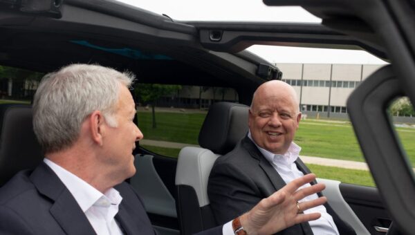 GM's CFO says top executives are in a monthly race to use more AI. His team is 'middle of the pack.'
