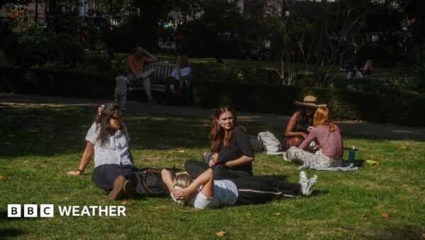 Weekend of mixed UK weather with sunshine before showers arrive for some on Sunday