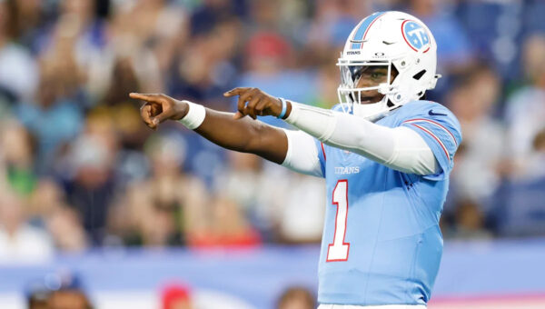 Eagles vs Titans expert predictions. Can Jalen Hurts, offense break out?