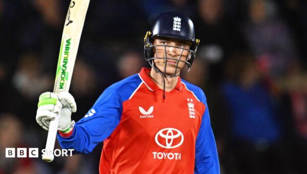 England crush Sri Lanka to seal T20 series win