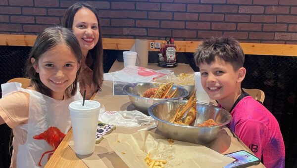 I’m a divorced mom who takes my kids out to eat 4 times a month. It’s expensive, but worth it.