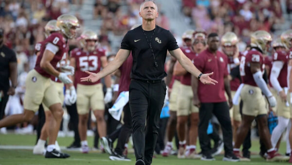 Social media reacts to Doak Campbell Stadium losing power