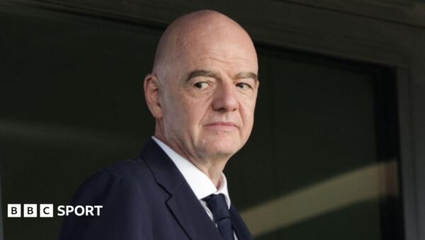 Infantino says he is open to Fifa reform