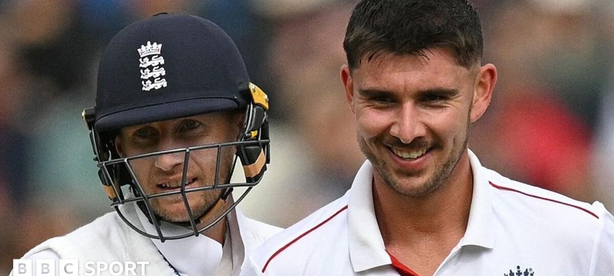 England demolish Pakistan to take charge of Test