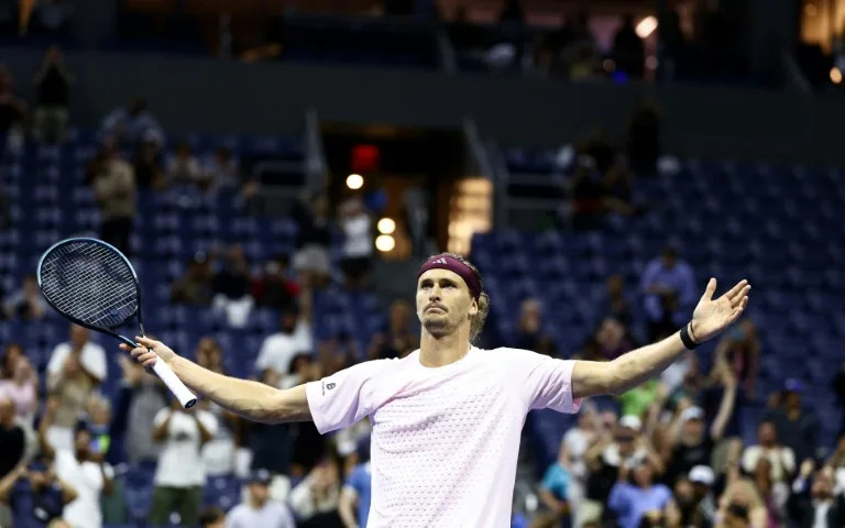 Zverev out-lasts Sonego in wild five-setter to advance at US Open
