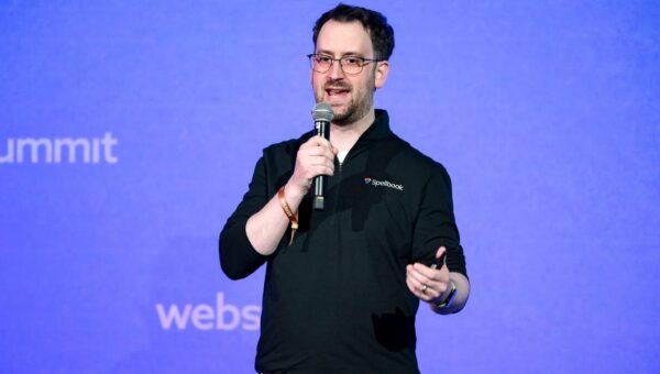 This tech CEO said he wants the ‘D+ version’ of employee ideas. Read his AI writing memo.