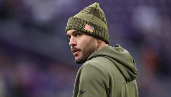 Harrison Smith Returns — And the Cap Gets Complicated
