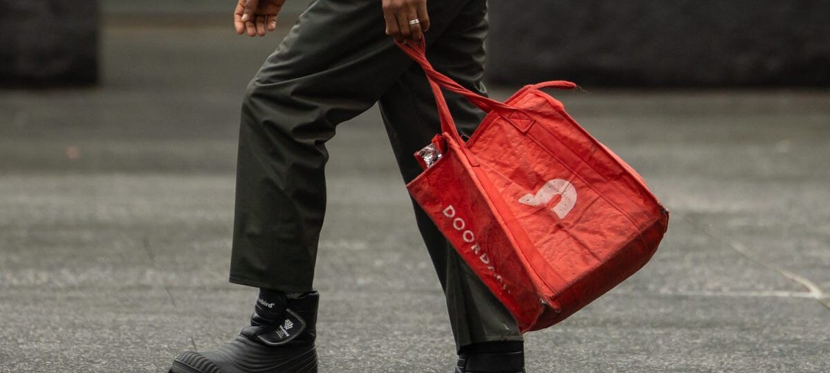 DoorDash drivers are taking on more work that doesn’t involve delivering
